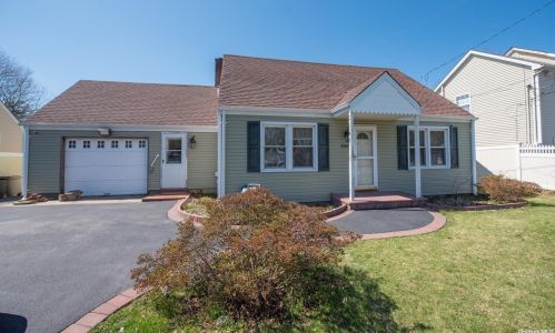 2443 New York Ave, Huntington Station, NY 11747-1113