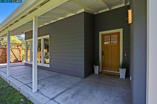 4 Loma Vista Dr, Orinda CA  94563-2213 exterior