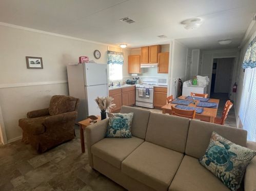1001 2nd St, Carrabelle, FL 32322-5099