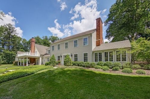 55 Post Ln, Bernardsville, NJ 07924-1115