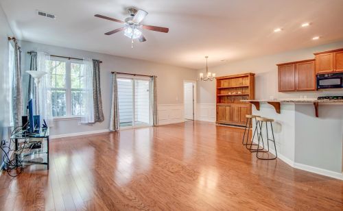 3057 Park West Blvd, Mount Pleasant SC  29466-7216 exterior