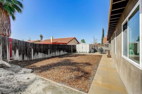 1016 Pennsylvania Ave, Redlands CA  92374-2623 exterior
