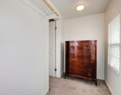 9665 Kent St, Elk Grove CA  95624-2432 exterior