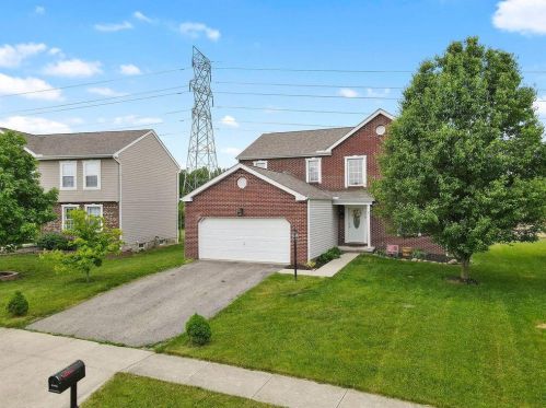 438 Wagon Ave, Pataskala OH  43062-8060 exterior