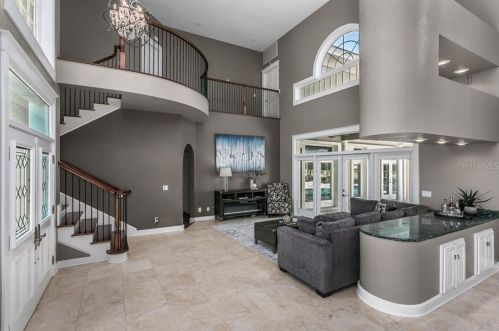 18604 Avenue Monaco, Lutz FL  33558-5316 exterior