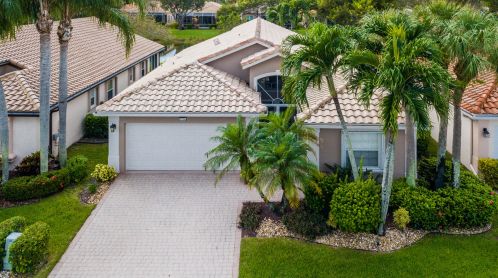7230 Treviso Ln, Boynton Beach, FL 33472-7338