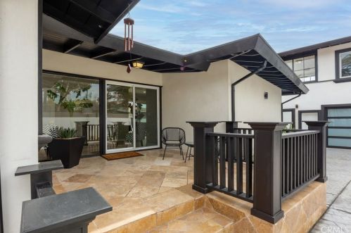 3841 Pacific Ave, Long Beach CA  90807-3227 exterior