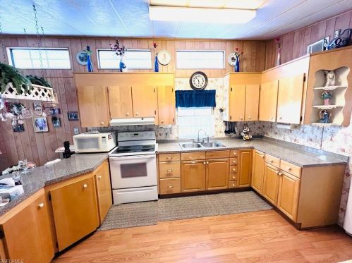 11911 Yellowstone Dr, Bonita Springs, FL 34135-7114