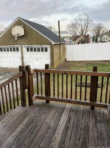 83 Ledyard Ave, Groton CT  06340-4042 exterior