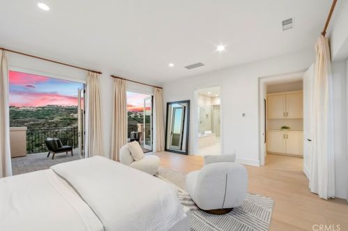 31 Seawatch, Newport Beach CA  92657-1650 exterior