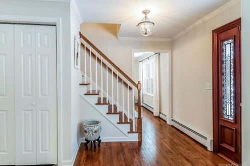5 Centennial Dr, Danbury, CT 06811-3402