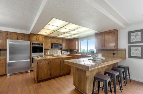 231 Donald Dr, Hollister CA  95023-6361 exterior