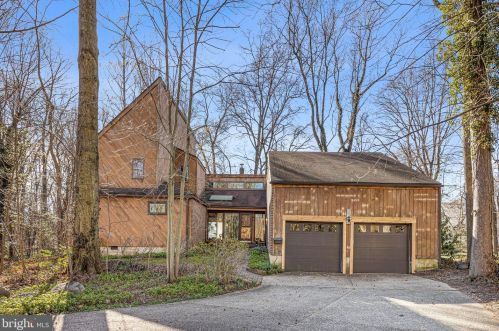 11 Woodbrook Cir, Wilmington DE  19810-4119 exterior