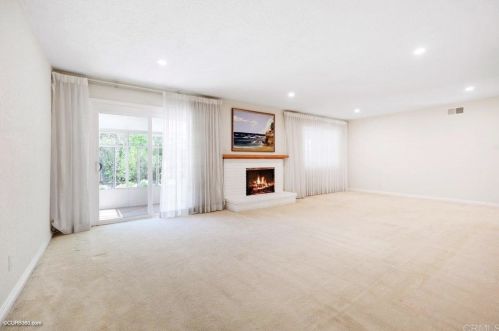 5720 Severin Dr, La Mesa, CA 91942-3933
