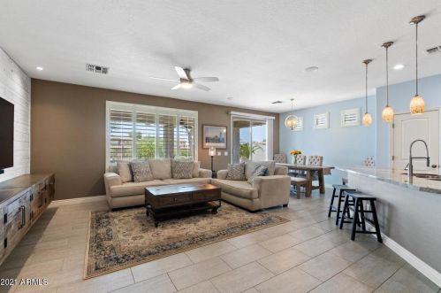 3818 Star Canyon Dr, Gilbert, AZ 85297-3518