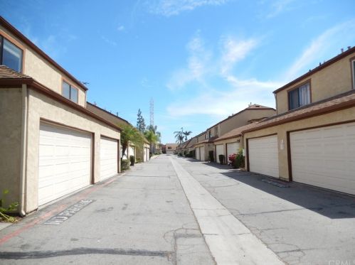 555 Azusa Ave, Irwindale, CA