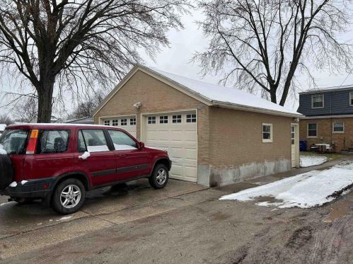 1006 Neville Ave, Green Bay, WI 54303-4018