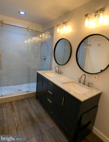 1117 Player Way, Herndon VA  20170-3516 exterior