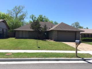 12734 33rd Pl, Tulsa, OK 74146-2319