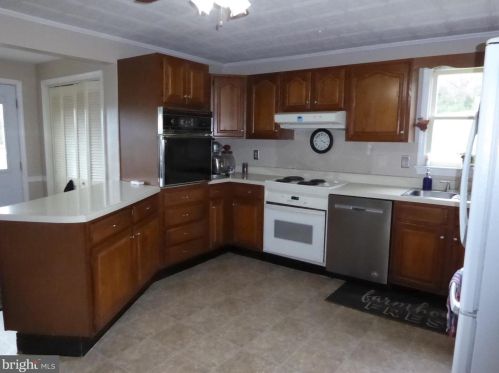 1090 Luther Heishman Rd, Baker WV  26801-8319 exterior