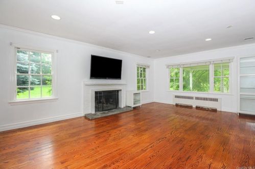 25 High Point Ln, Scarsdale, NY 10583-3121