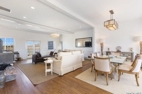 63745 Route 25, Southold NY  11971-4719 exterior