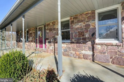 21 Pennway Dr, Carlisle, PA 17015-7428