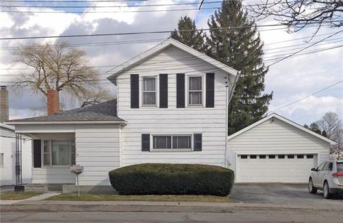 12 Main St, Wayland, NY 14572-1032