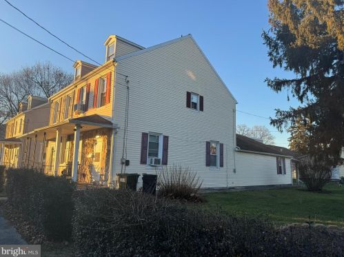 705 Hill St, Lebanon, PA 17046-2951