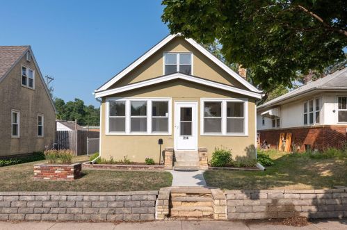 214 11th Ave, South Saint Paul, MN 55075-1949