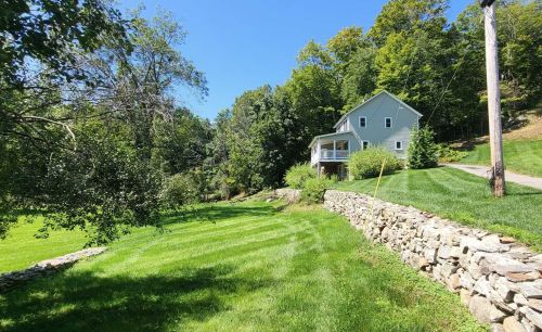 7 Looking Rocks Ln, Stormville, NY 12582-5355