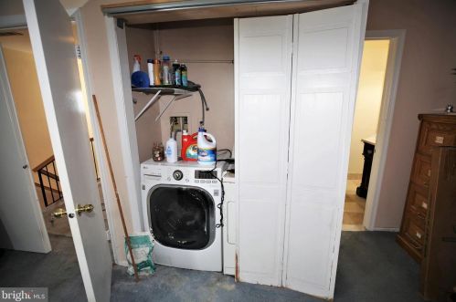 1 Allison Rd, East Windsor NJ  08520-2629 exterior