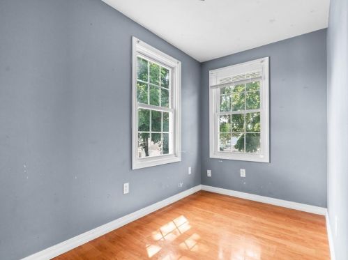 20 Cromwell St, Providence RI 02907-2502 exterior