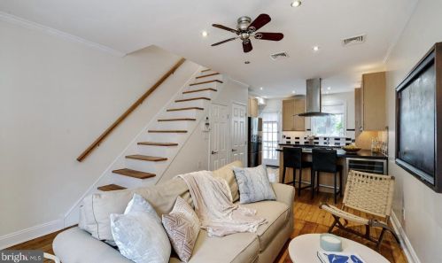 2417 Manning St, Philadelphia PA  19103-5525 exterior
