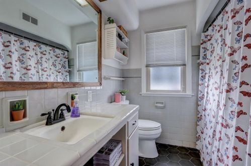 3309 85, Milwaukee WI 53227-4615 exterior