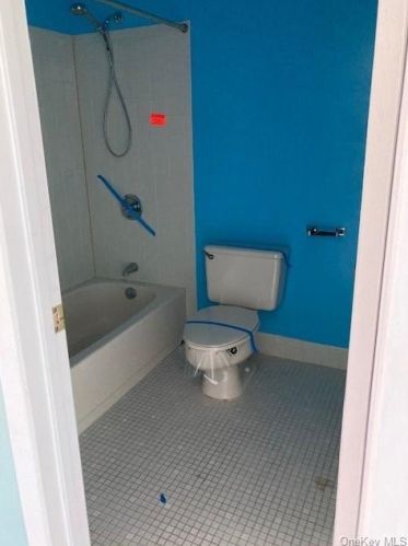 52 Arthur Ct, Rye Brook NY  10573-3153 exterior