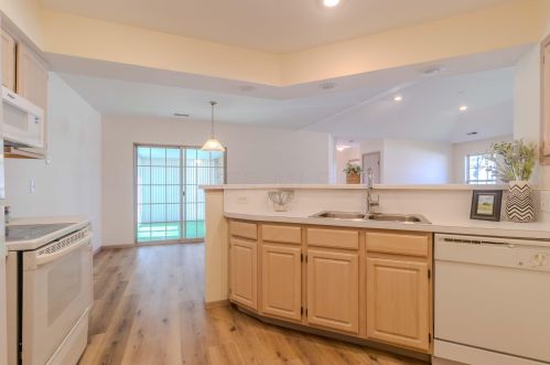 3086 Pine Manor Blvd, Darbydale, OH 43123-1870