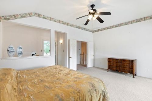 6417 Autumn Trl, Frisco TX  75056-7124 exterior