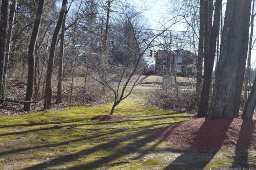 765 Main St, Cheshire CT  06410-3435 exterior