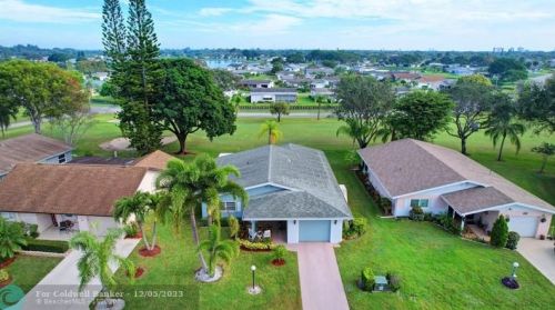 3452 Amalfi Dr, West Palm Beach, FL 33417-1035