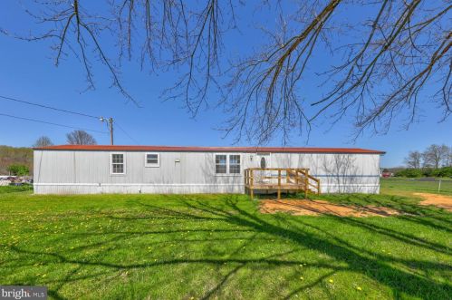 7549 Whiteleysburg Rd, Harrington DE  19952-3721 exterior