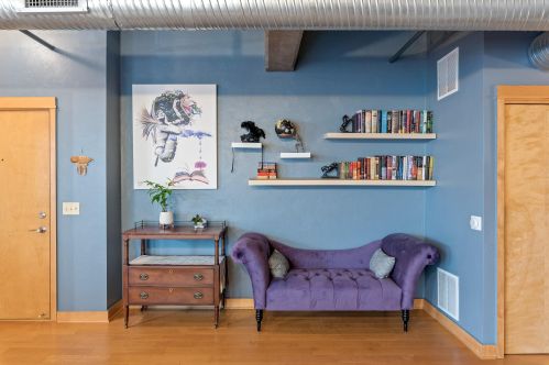 525 Chicago St, Milwaukee WI 53202-5821 exterior