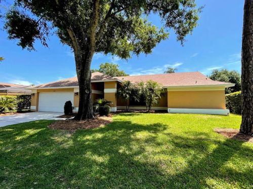 3163 Glenridge Dr, Palm Harbor, FL 34685-1724