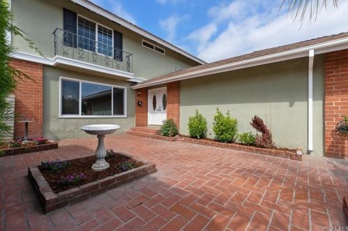 5041 Cordoba Cir, Buena Park, CA 90623-2204