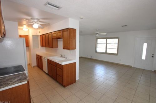 118 Andros St, Lehigh Acres FL 33936-7112 exterior