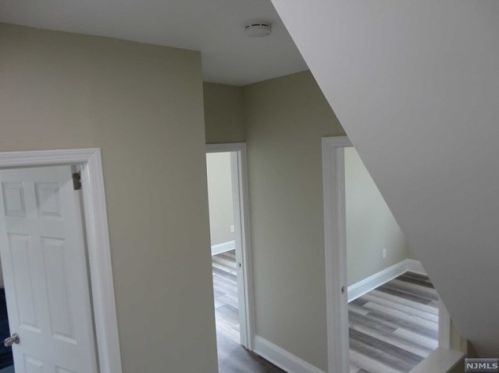 455 Washington Ave, Dumont NJ  07628-1227 exterior