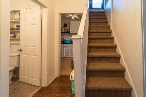 7111 Denton Dr, Dallas TX  75235-4406 exterior