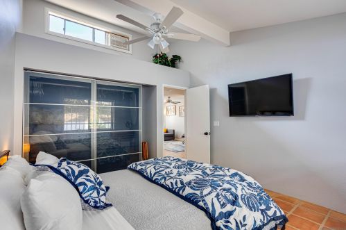 2242 Congress St, San Diego CA 92110-2822 exterior