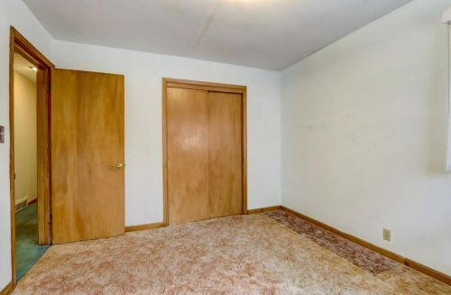 4003 52, Milwaukee WI 53220-2608 exterior