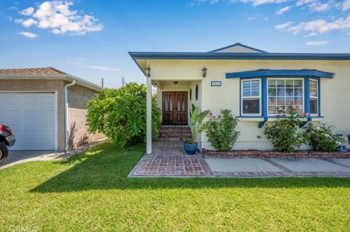 3818 Conquista Ave, Long Beach, CA 90808-2212